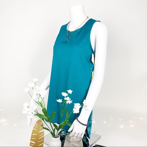 Top - Picture 2 of 4